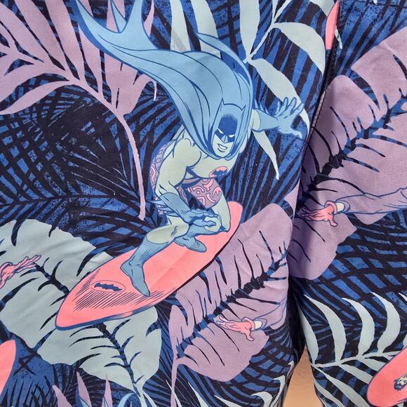 Men's Batman Elastic Waist Surf Swim Shorts Size XXL Beach - Picture 3 of 9